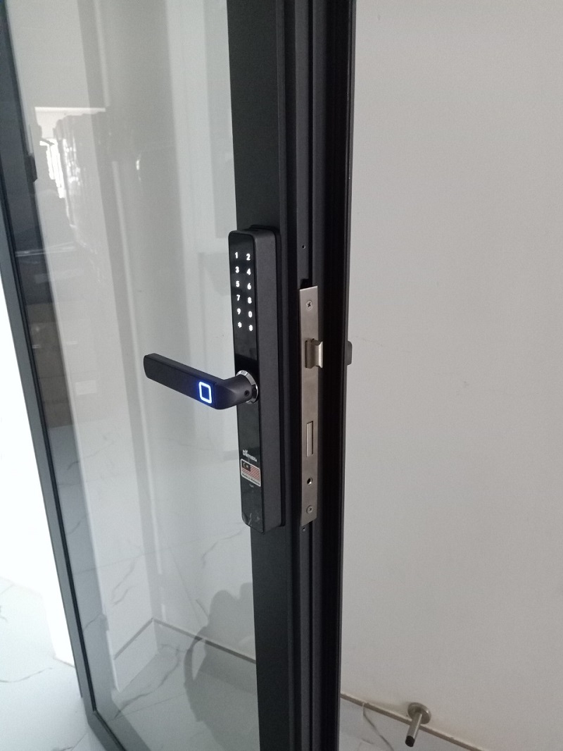 Khóa cửa điện tử Demax SL103 cho cửa nhôm, sắt, inox, cửa nhựa2